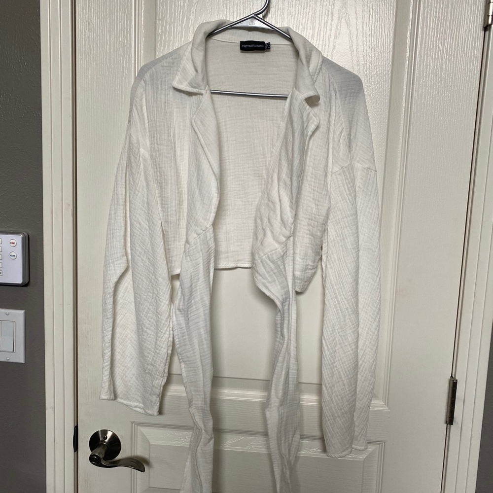 Prettylittlethings Cropped Shirt